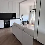 Apartament Modern In The Center Of