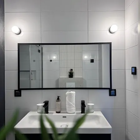 Modern In The Center Of Apartmán