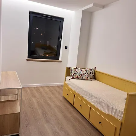 Modern In The Center Of Апартаменти *